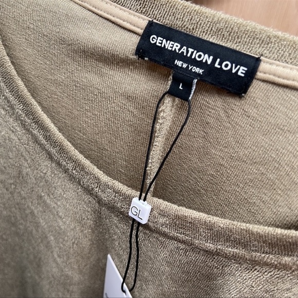 🆕Generation Love Arielle Terry Dress Color
Army Green Ruched Sleeve New NWT - Picture 4 of 15